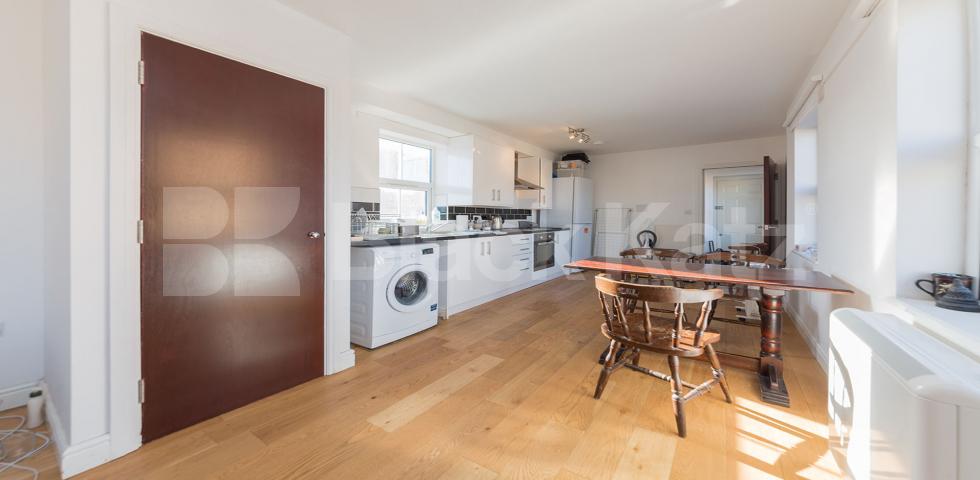 			1 Bedroom, 1 bath, 1 reception Apartment			 Springdale Road, NEWINGTON GREEN-STOKE NEWINGTON